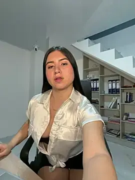 Stripchat Sex Cam of VAL_PRINCESS