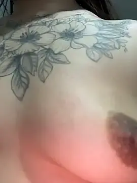 Stripchat Free Live Porn of ll_aaa