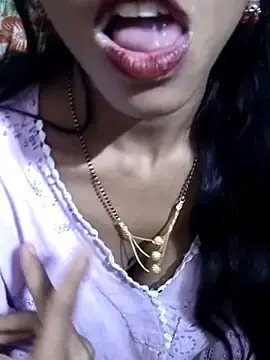 Stripchat Sex Cam of Itz_Aisha__