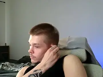 Stripchat Live Porn of DENIS_HERE