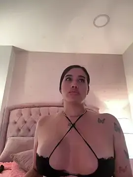 Stripchat Adult Webcams of Bella__Wood