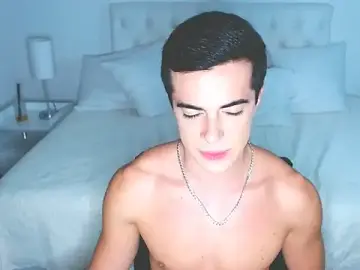 Stripchat Sex Cam of mr_hunterx