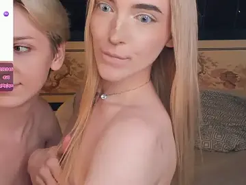 Stripchat Watch Live Sex Cams of MaeEversley