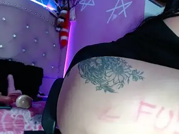 Stripchat Live Sex of violetaass