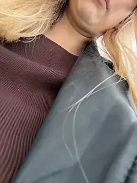 Stripchat Free Porn Cam of SashaCatt