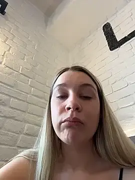 Stripchat Free Porn Cam of SashaCatt