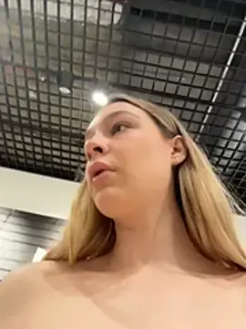 Stripchat Live Sex of SashaCatt