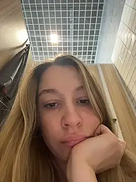 Stripchat Sex Cam of SashaCatt