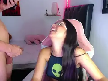 Stripchat Free Porn Cam of jessi_and_boy