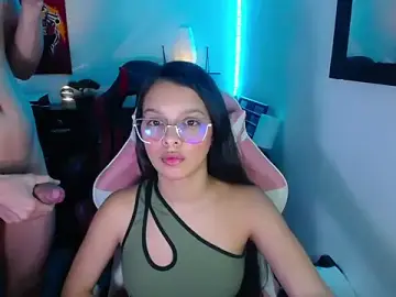 Stripchat Free Porn Cam of jessi_and_boy