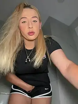 Stripchat Live Sex of Strongqueen