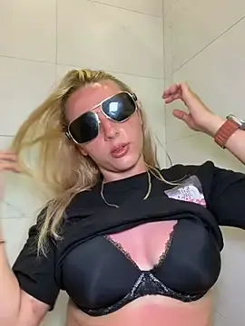 Stripchat Best Webcam of Strongqueen