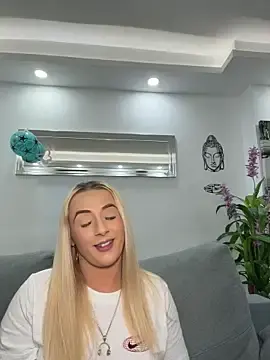Stripchat Best live sex cam show of Strongqueen