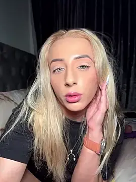 Stripchat Sex Cam of Strongqueen