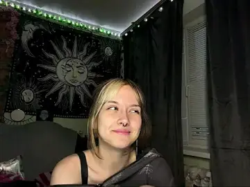 Stripchat Free Porn Cam of YourFavoriteAltgirl