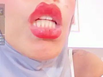 Stripchat Watch Live Sex Cams of hanajameela