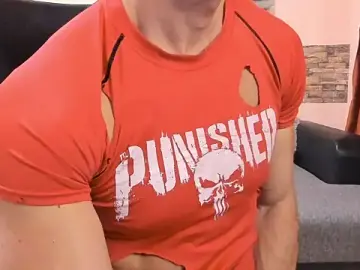Stripchat Adult Webcam of HotHunkTrainer