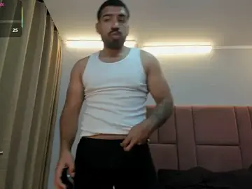 Stripchat Best live sex cam show of Massimo_Moretti