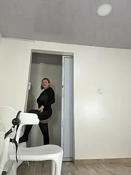 Stripchat Adult Webcam of dirty_mistress_69