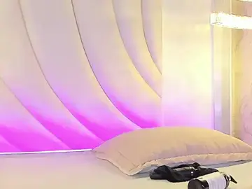Stripchat Free Live Porn of siara_and_zoe