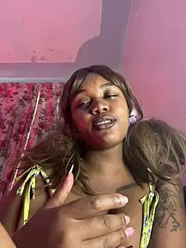 Stripchat Live Sex Cam of _Thirteen