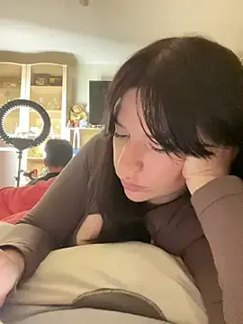Stripchat Watch Live Sex Cams of Poly_Nick