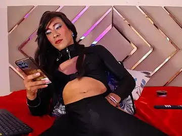 Stripchat Sex Cam of Raven_foxter1