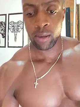 Stripchat Free Porn Cam of MIKE_KILIANjs
