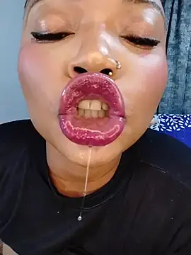 Stripchat Sex Cam of Sugartonguexx