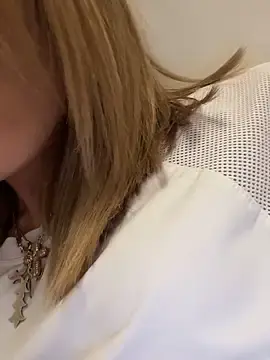 Stripchat Watch Live Sex Cams of Valery2805