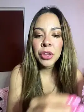 Stripchat Sex Cam of LilEuphoria