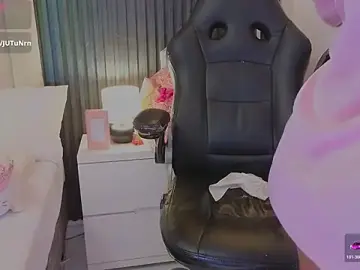 Stripchat Free Live Porn of Madiee_Rhea