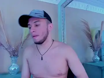 Stripchat Best live sex cam show of TomasDuquee