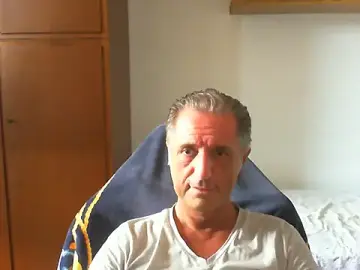 Stripchat Adult Webcam of lliuk70mi