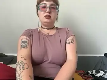 Stripchat Free Live Porn of mysteradecadent