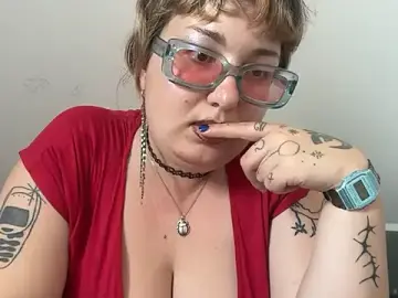 Stripchat Watch Live Sex Cams of mysteradecadent