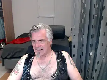 Stripchat Free Porn Cam of Budapest1958