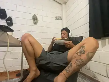 Stripchat Adult Webcam of Max_TheHorseDick