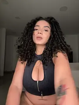 Stripchat Sex Chat of Curlyierr