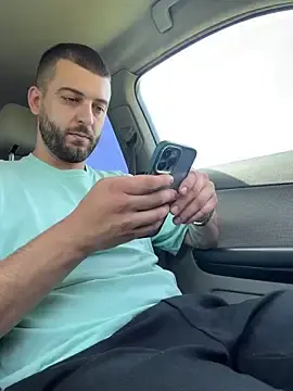 Stripchat Free Live Porn of Pablo_Hornyguy95