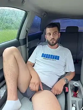 Stripchat Sex Cam of Pablo_Hornyguy95