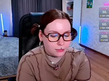 Stripchat Live Sex Cam of ur_geekgirl