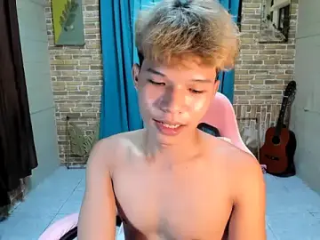Stripchat Sex Cam of Nick_cummer12