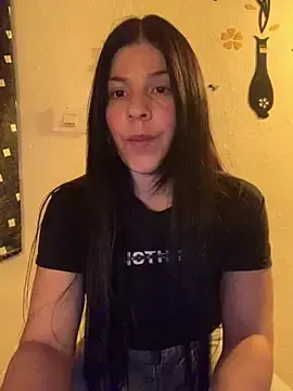 Stripchat Free Live Porn of Estefani_32