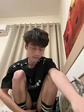 Stripchat Free Live Porn of sexyboy-3525