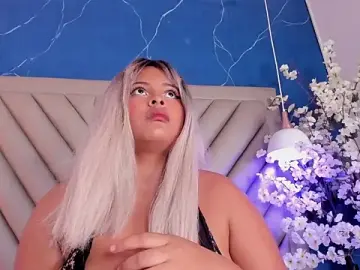 Stripchat Best live sex cam show of NaomiVelour