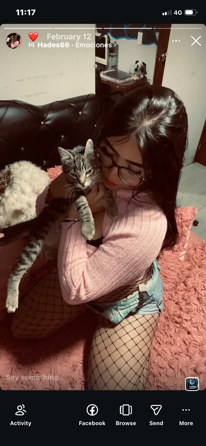 Lana_Hands