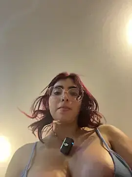 Stripchat Live Porn of MartinaSooler