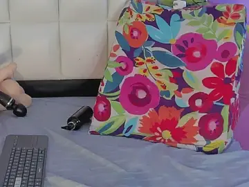 Stripchat Watch Live Sex Cams of Alanna_hot3