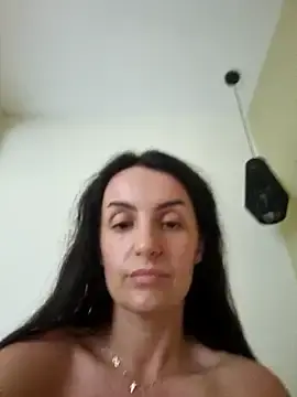 Stripchat Live Sex Cam of EdithQuillian